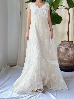 1960s Lace Tulle Lace Applique Gown - S