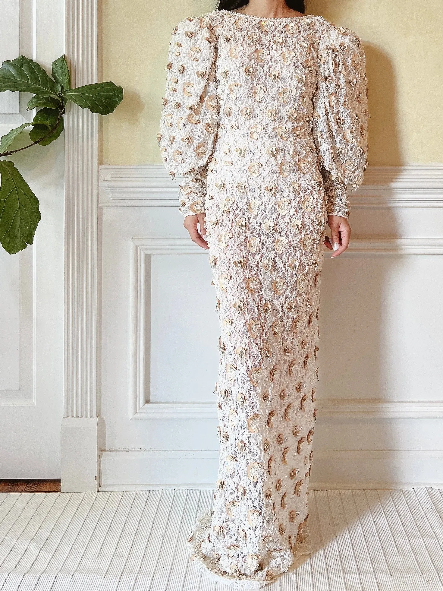 1980s Ivory Lace Pearl Beaded Gown - M
