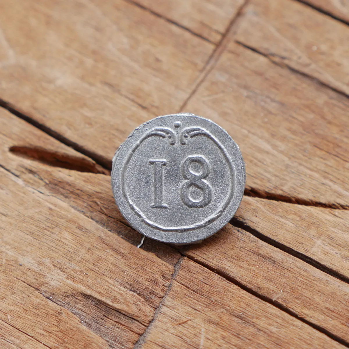 3/4 and 5/8 18th Regiment Button (French) 1762-1783