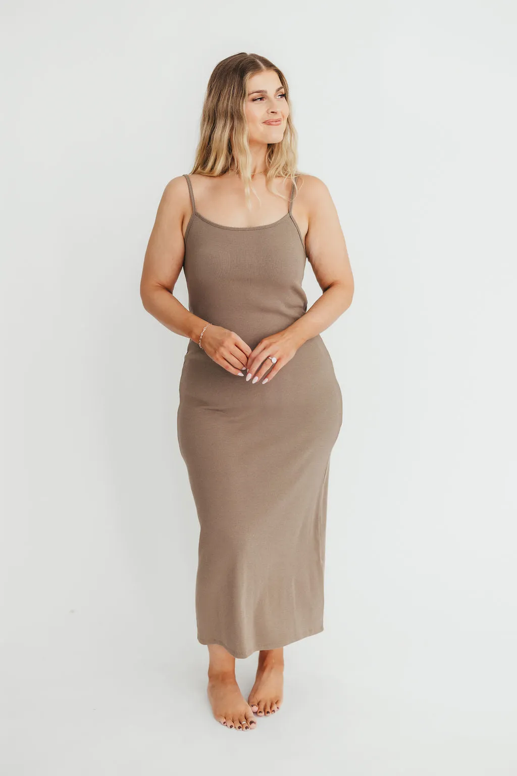 Alexa Ribbed Maxi Dress in Burnt Taupe