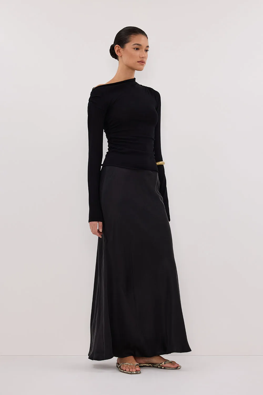 ARIEL BLACK SLEEVED KNIT TOP