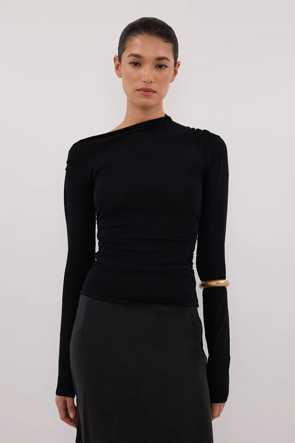 ARIEL BLACK SLEEVED KNIT TOP
