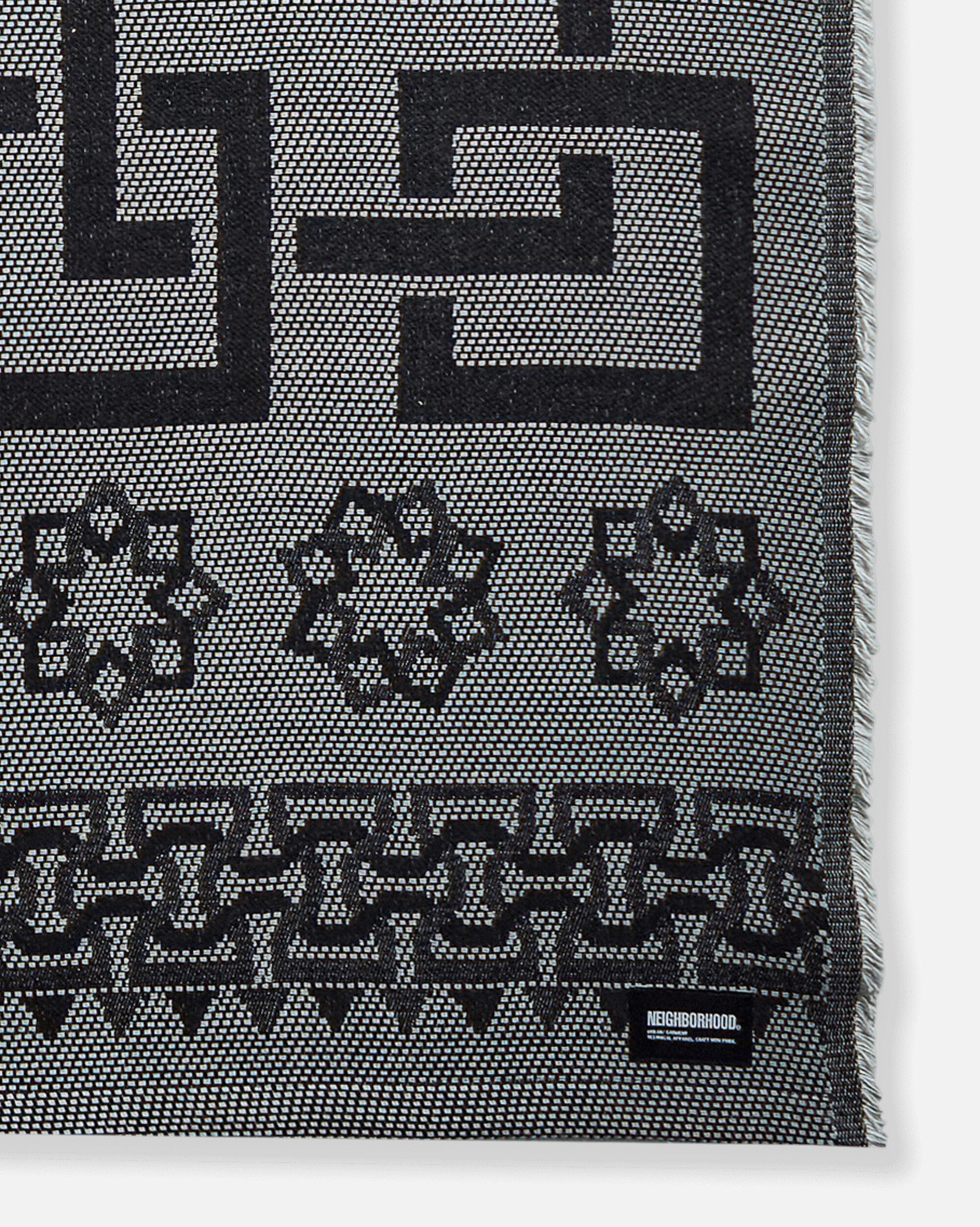 Geometric Pattern Rug Gray