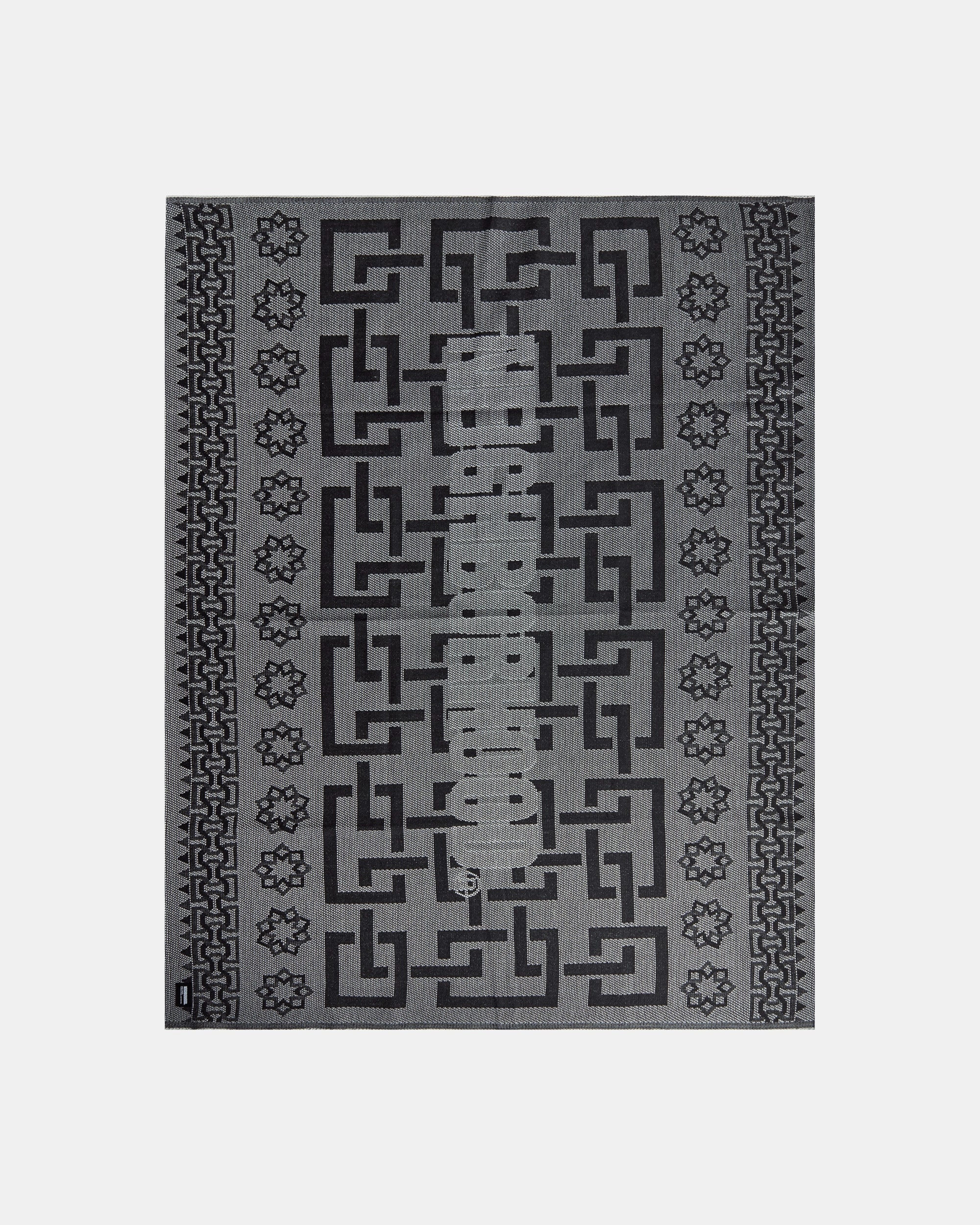 Geometric Pattern Rug Gray