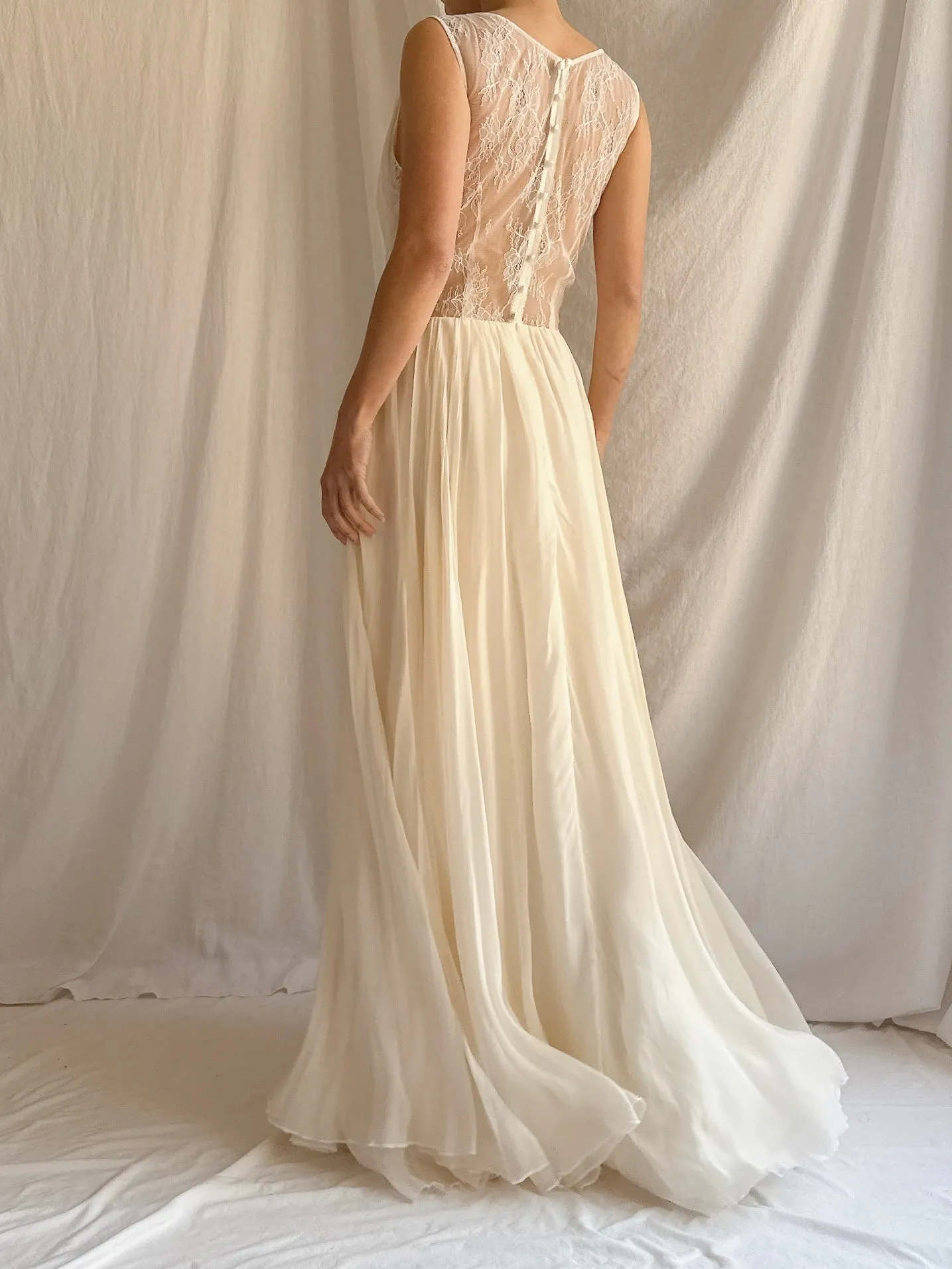 Leanne Marshall Ivory Silk Gown - XS/2
