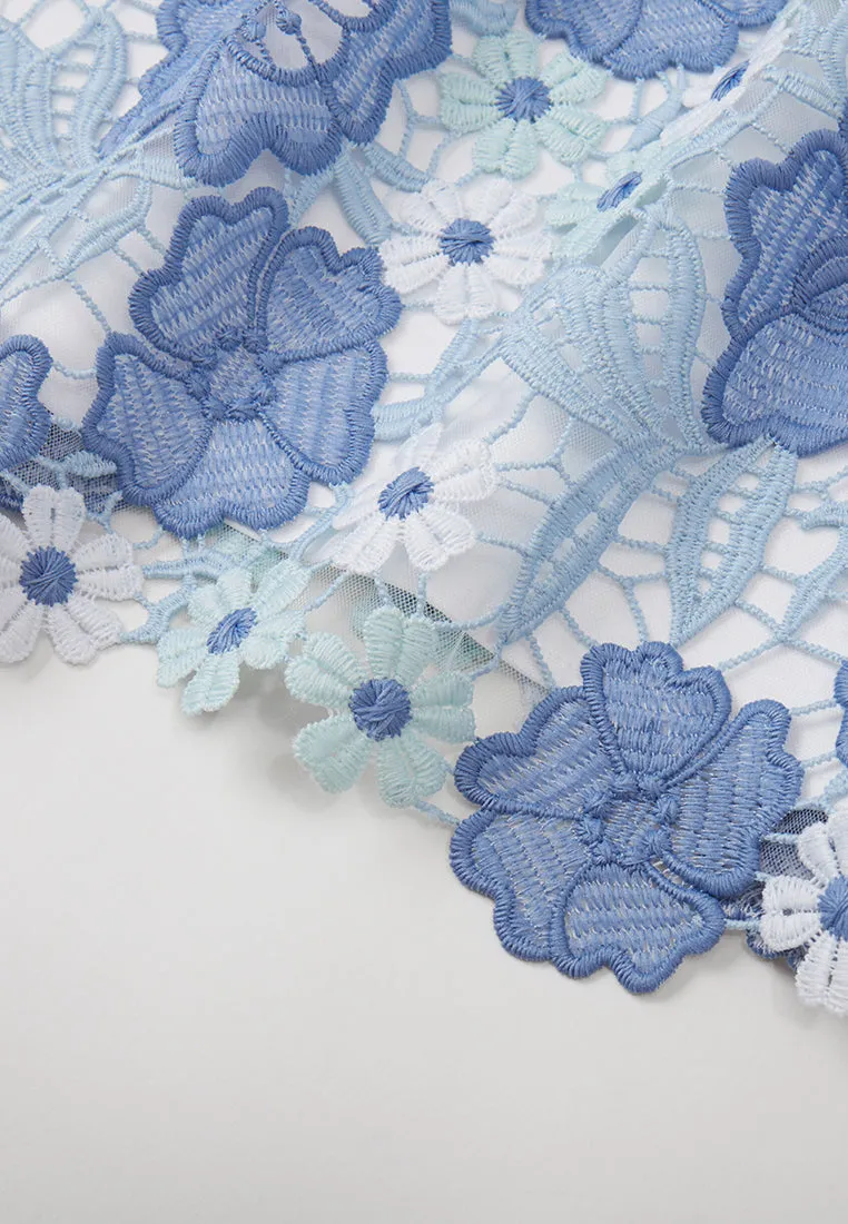Summer Blue Stand Collar Lace Dress