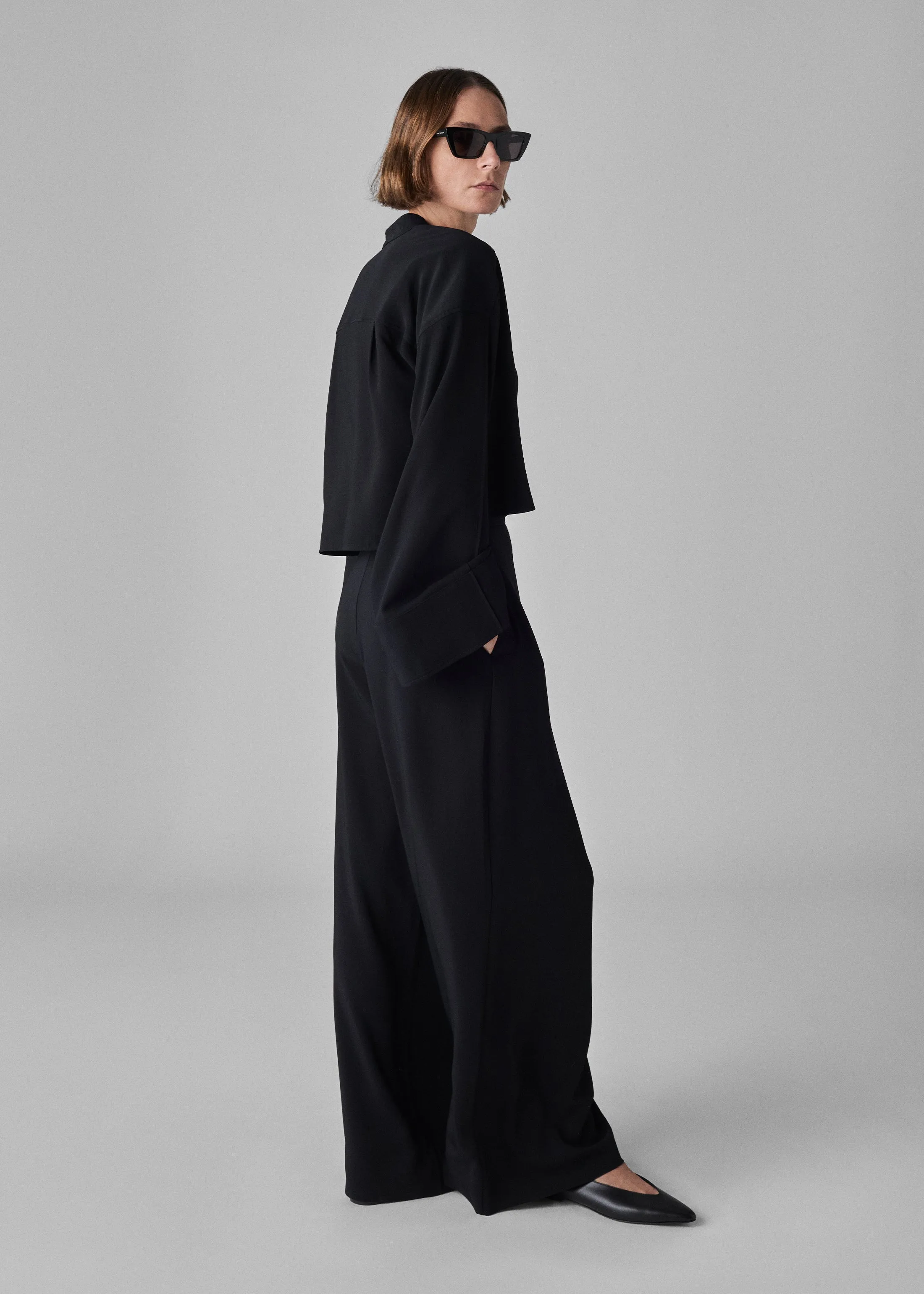 Wide Leg  Pant in Crepe - Black